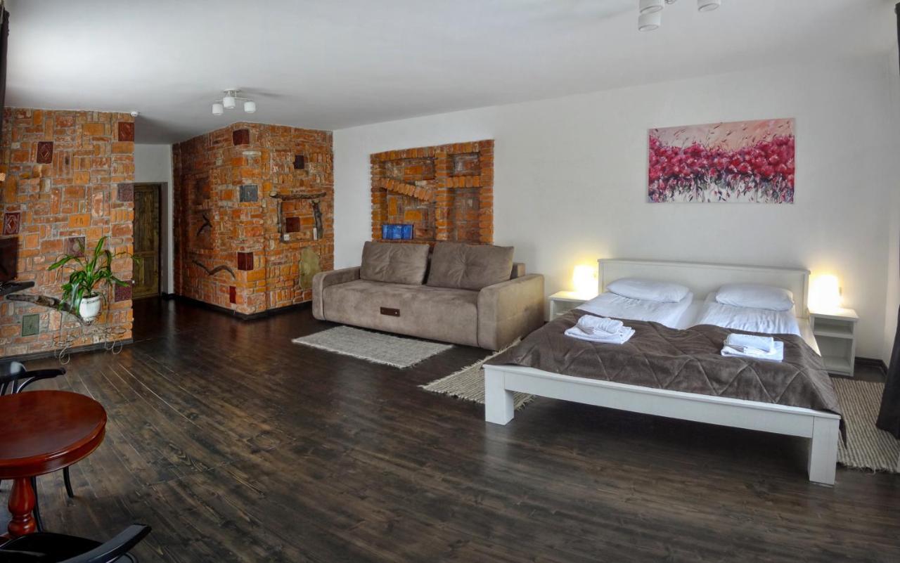 Villa Billa Татарив Екстериор снимка