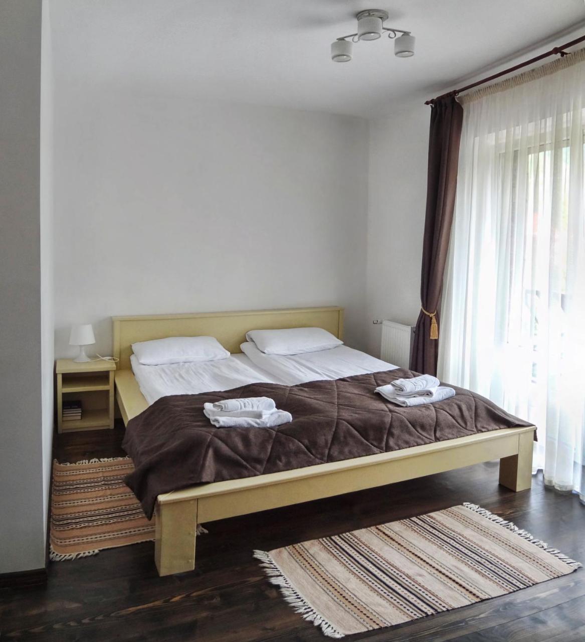 Villa Billa Татарив Екстериор снимка
