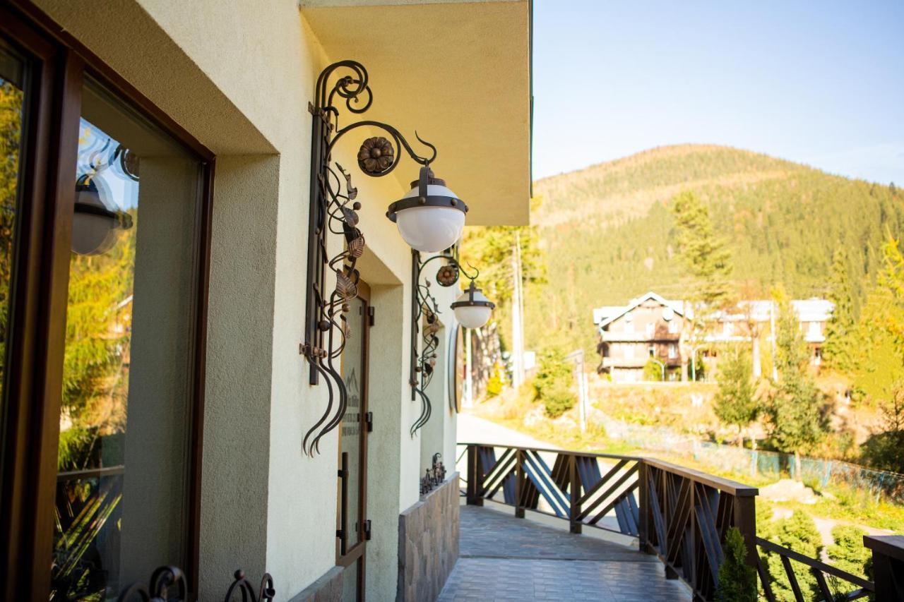 Villa Billa Татарив Екстериор снимка